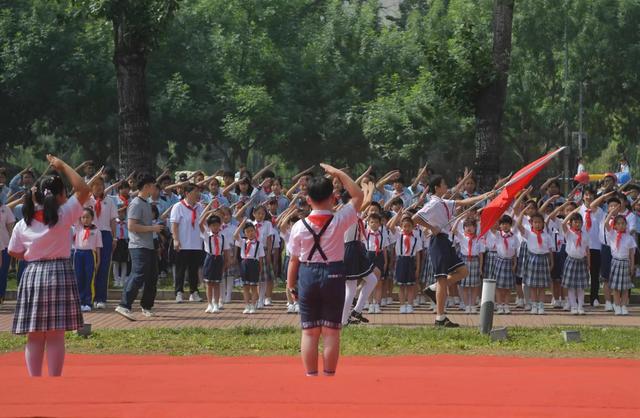bet356体育7类50个活动项目北京市少年宫请近两千少年儿童游园过节(图1)
