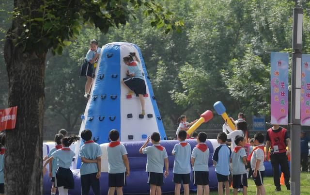 bet356体育7类50个活动项目北京市少年宫请近两千少年儿童游园过节(图4)